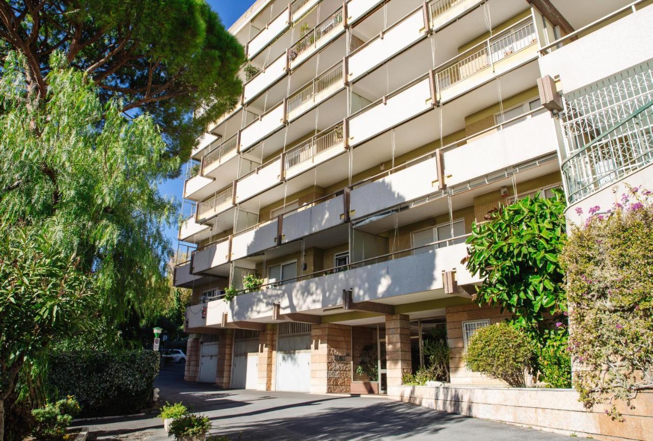 Boscobello Seaview Apartment By Wonderful Italy Санремо Экстерьер фото